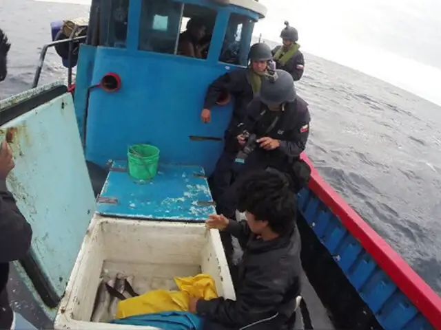 Intervienen barco peruano por pescar ilegalmente en aguas chilenas