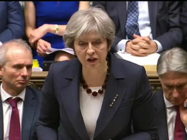 Theresa May justifica ataque a Siria ya que “no había otra alternativa”