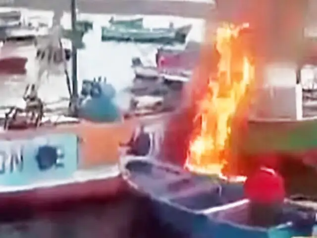 Ica: bote pesquero se incendia en Marcona