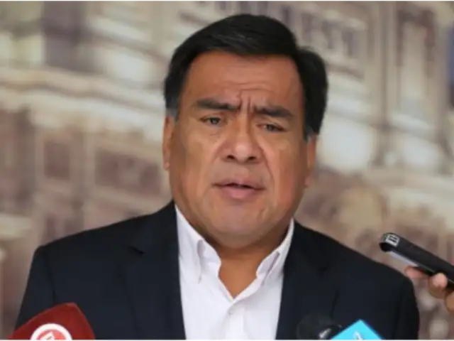 Javier Velásquez Quesquén: “El Parlamento no puede perder un minuto más en debates innecesarios”