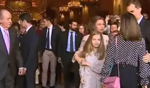 España: reinas Sofía y Letizia protagonizan bochornoso incidente en misa de Pascua