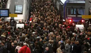 Francia: miles afectados tras huelga de operadores de ferrocarriles