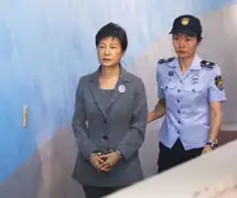 Corea del Sur: exmandataria fue sentenciada a 24 años de prisión por corrupción