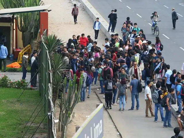 Un grupo de estudiantes tomó las instalaciones de la universidad de San Marcos