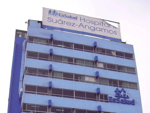 Miraflores: mujer da a luz en pasillo de hospital Angamos de Essalud