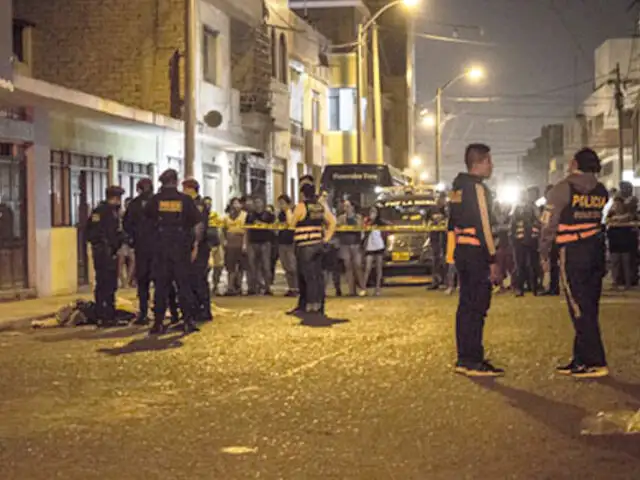 Trujillo: dos personas murieron tras caer del quinto piso de un edificio