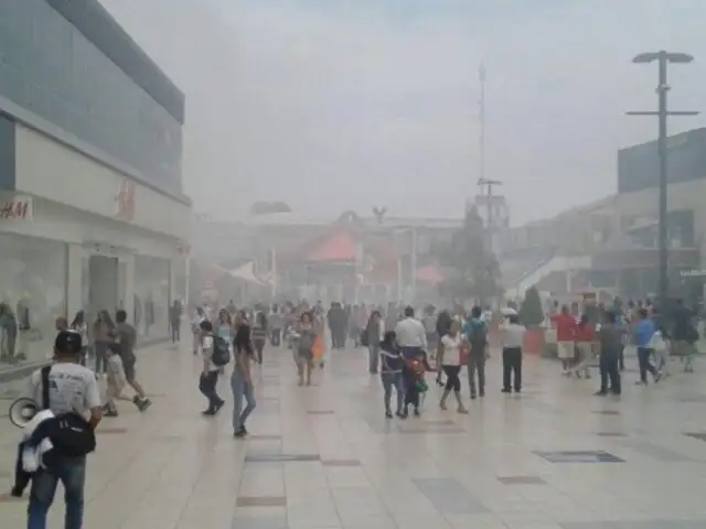 VIDEO: reportan amago de incendio en centro comercial de Independencia