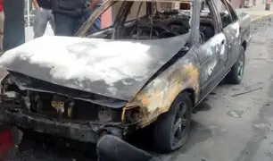 Trujillo: pasajeros salvan de morir tras incendiarse auto colectivo