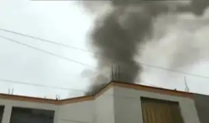 Surquillo: Incendio deja una anciana muerta y a su hijo gravemente herido