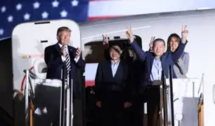 Donald Trump recibe a los tres estadounidense liberados por Corea del Norte
