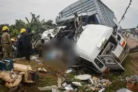 Uganda: triple choque en una carretera deja 48 muertos
