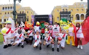 Recordadas mascotas de los Mundiales armaron la previa en el Centro de Lima