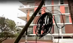 Miraflores: vecinos viven en medio de marañas de cables colgantes en desuso