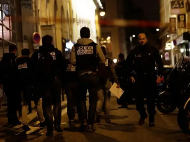 Dos muertos y varios heridos deja un ataque con cuchillo en París