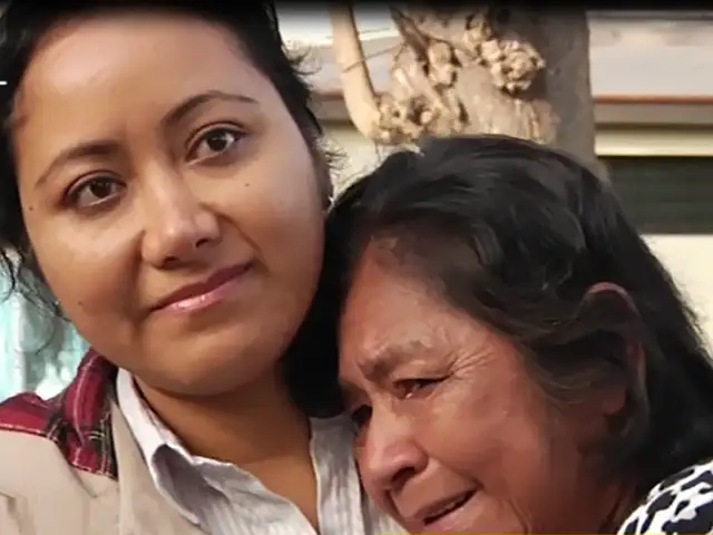 Madre e hija se reencuentran después de 31 años de ser separadas