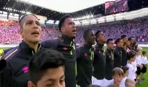Seleccionados sorprenden al cantar con tanta emoción el Himno Nacional