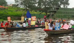 Iquitos: pobladores realizan peculiar corso en río Itaya contra la contaminación