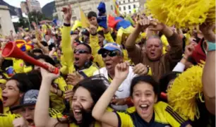 Hinchas colombianos celebran pase a octavos en el Mundial