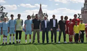 Rusia: Putin e Infantino participan en un partido con leyendas de fútbol