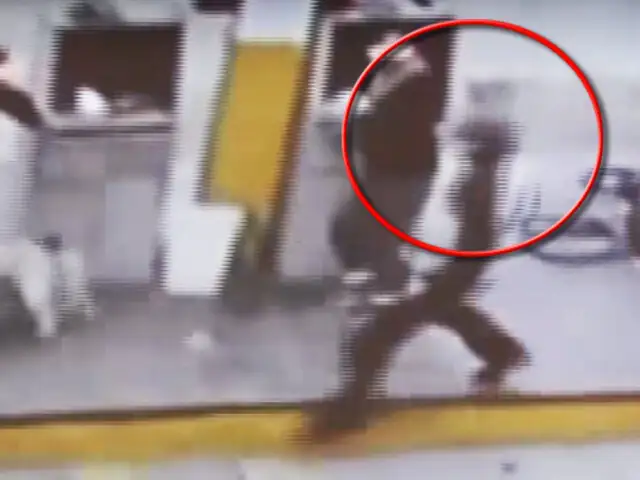 Chimbote: hombre ataca con machete a un perro en grifo
