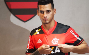 Flamengo tomará estas acciones tras ausencia de Miguel Trauco a los entrenamientos