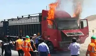 Arequipa: camión se incendia en la vía de Evitamiento