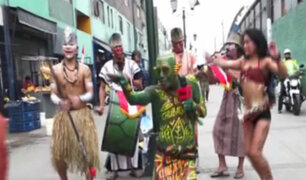 El Chullachaqui: peculiar duende invadió las calles de Lima al ritmo de música amazónica