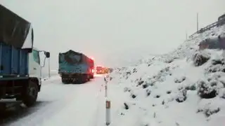 Intensa nevada interrumpe tránsito en la vía Cusco-Quillabamba