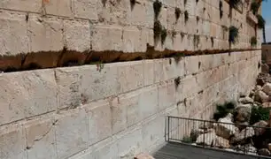 Israel: mujer salva de morir tras desprenderse una piedra de 100 kilos