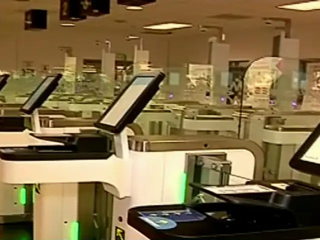 Inauguran nuevas puertas electrónicas en el aeropuerto Jorge Chávez