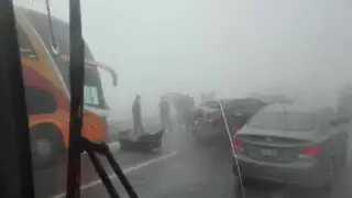Densa neblina ocasiona accidentes en variante de Pasamayo