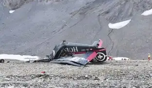 Mueren 20 personas tras estrellarse un antiguo avión militar en Suiza