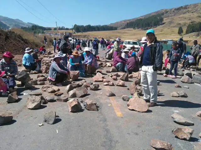 Cusco: pobladores bloquean vía exigiendo beneficios de actividad minera
