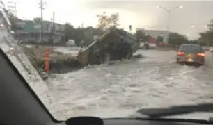 México: fuertes lluvias provocan inundaciones en calles de Apodaca