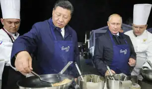 Rusia: Vladimir Putin y Xi Jinping cocinan juntos y beben vodka