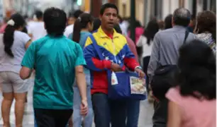 Vendedores venezolanos exponen sus vidas en las calles limeñas