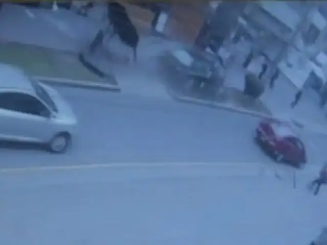 San Isidro: anciano pierde control de su vehículo, invade vereda y se estrella