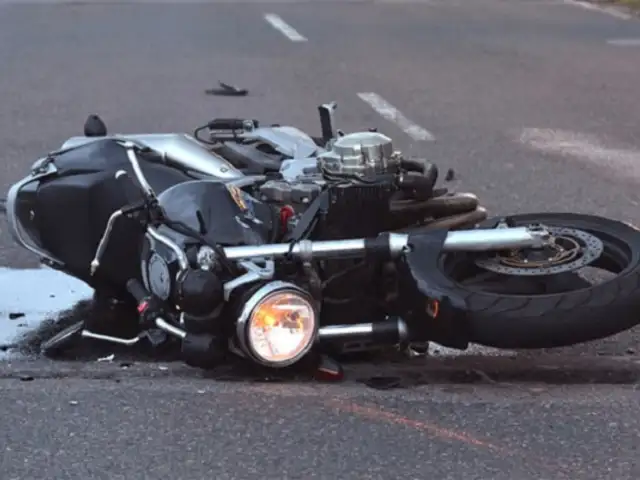 Tragedia en Surquillo: motocicleta se despista causando la muerte de dos mujeres