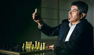 Orgullo: Julio Granda derrotó al legendario ajedrecista ruso Anatoli Kárpov