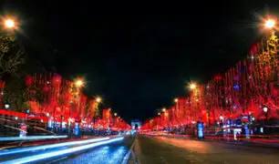 Francia: encienden luces de Navidad en los Campos Elíseos