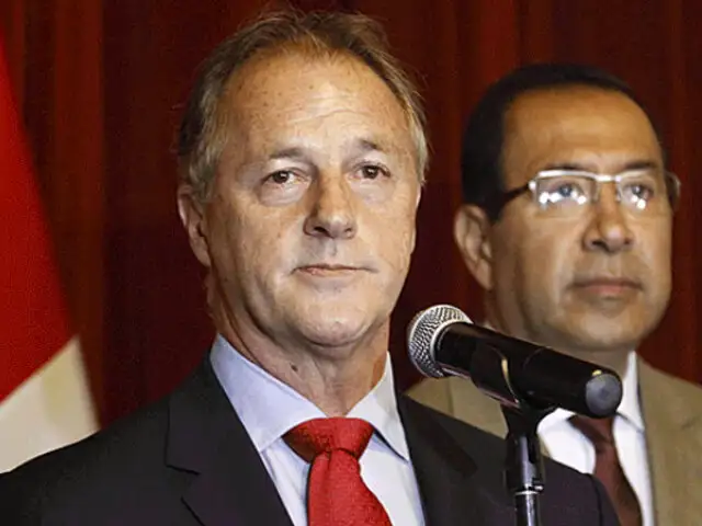 Jorge Muñoz recibe credenciales como alcalde de Lima Metropolitana