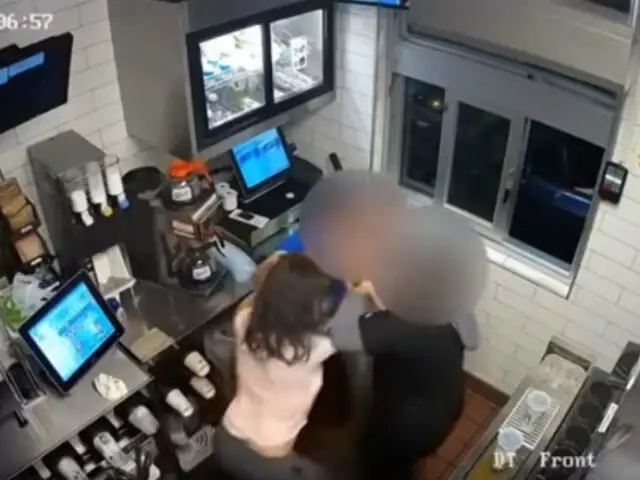 EE.UU: mujer ataca a gerente de restaurante porque no había ketchup