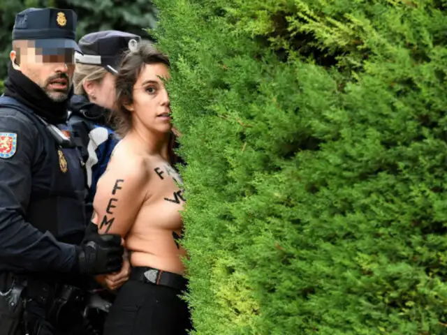 Activistas de Femen protestaron durante aniversario de Francisco Franco