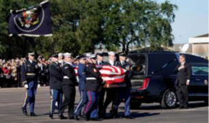 EEUU: restos de Bush padre son trasladados a Washington