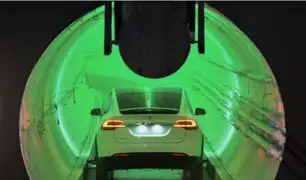 Elon Musk presenta túnel subterráneo de transporte para que carros circulen a 240 kilómetros por hora