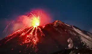 Italia: Monte Etna entra en erupción