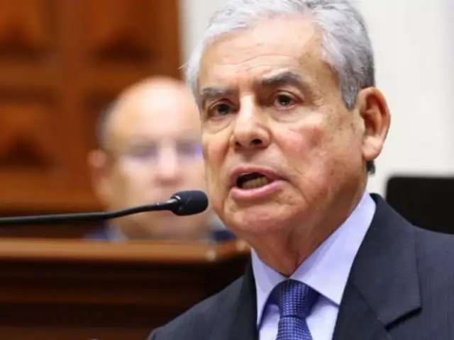 Congresistas de PPK piden renuncia del premier César Villanueva