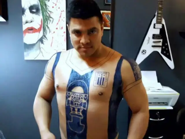 Hincha se tatuó camiseta de Alianza Lima