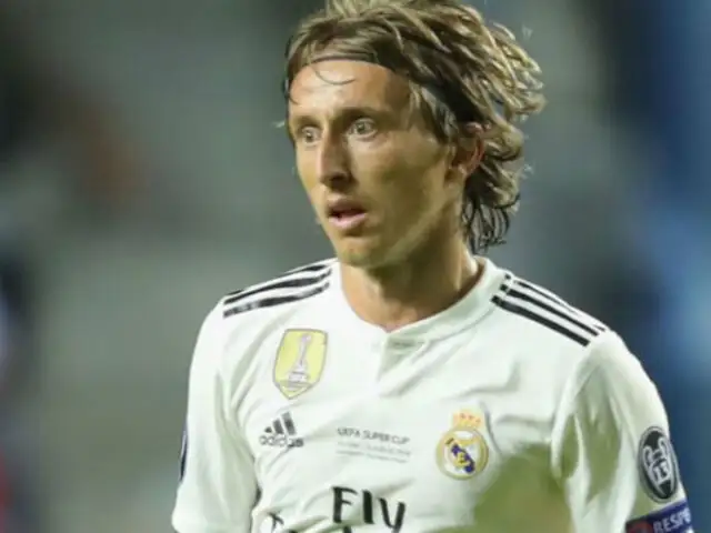 Según medios españoles Modric tendría un pie fuera del Real Madrid