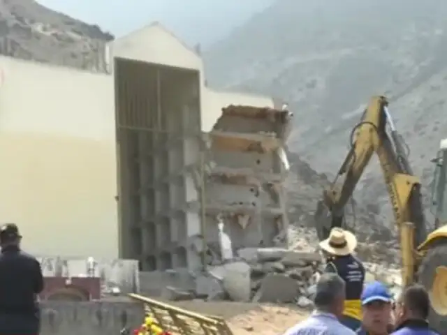 Comas: mausoleo que albergaba restos de terroristas fue demolido